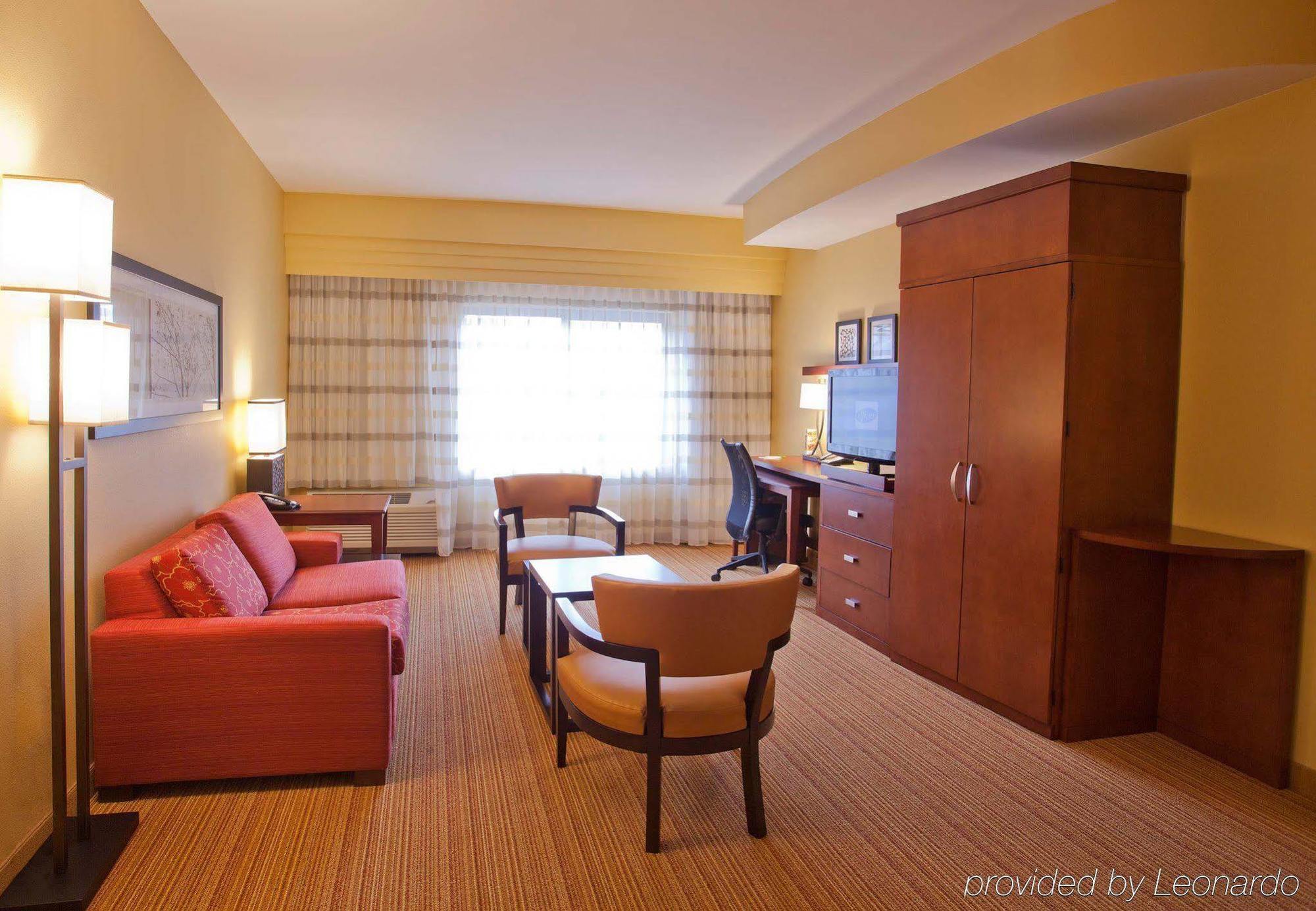 Courtyard By Marriott Charlotte Lake Norman Huntersville Ruang foto