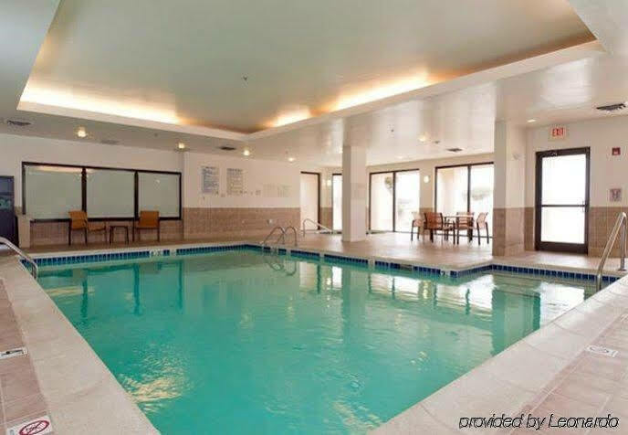 Courtyard By Marriott Charlotte Lake Norman Huntersville Bagian luar foto